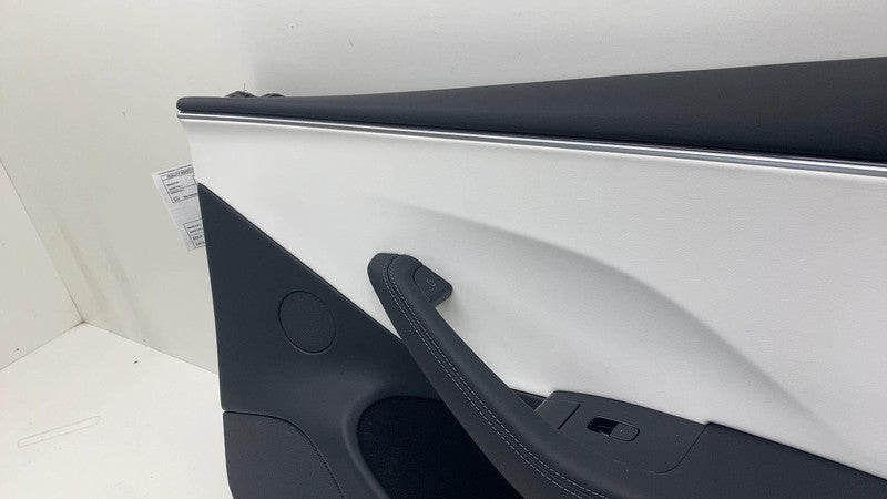 1776743-10-B ⭕ 24-25 Model 3 Front Passenger Highland Door Panel Trim Card Right 1776743-10-B