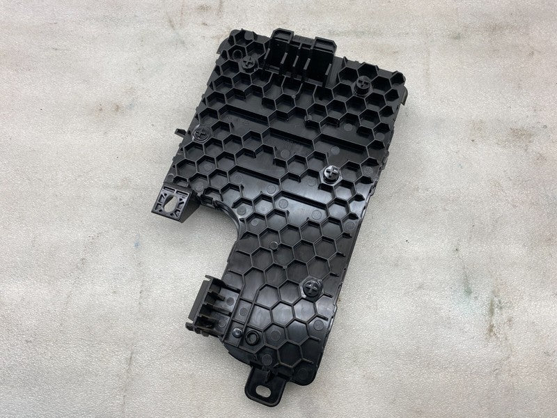 ⭕20-24 Tesla Model Y Right Low Voltage Controller Electronic Module 14