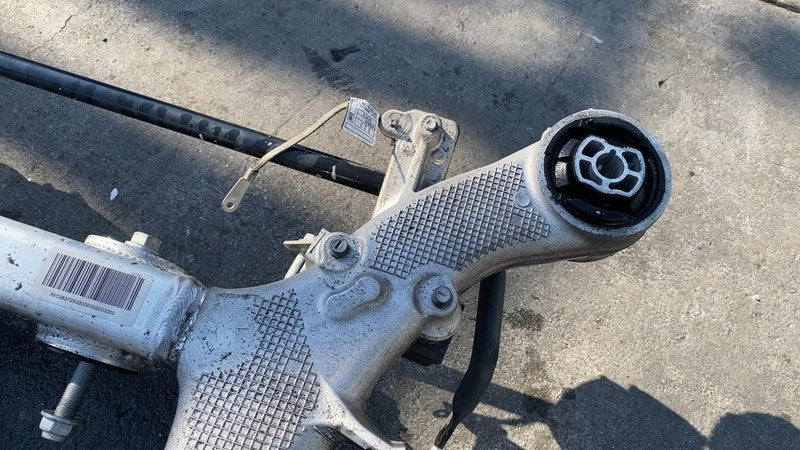 6861459-01 ⭕ 2018-2022 BMW 530e xDrive G30 Rear Suspension Subframe w/ Stabilizer Sway Bar