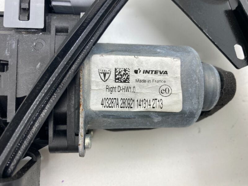 150603800F ⭕2021-2023 Tesla Model S Front  Side Window Regulator & Motor Right 1506038-00-F