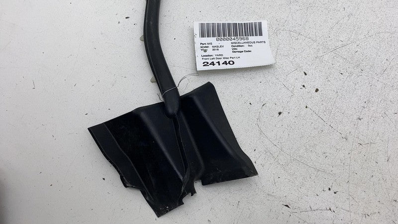 670032863 ⭕17-20 Maserati Levante Front Left Door Lower Weatherstrip Rubber Seal 670032863