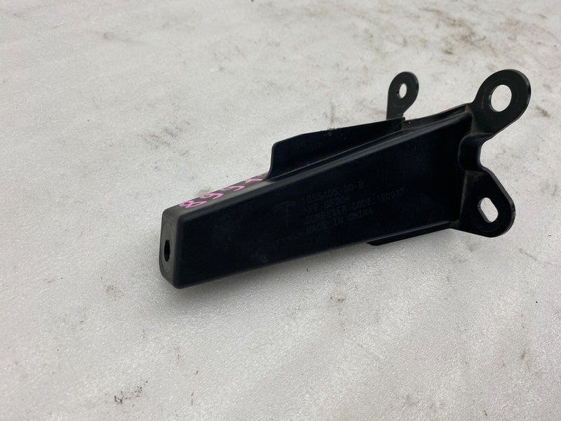 1055405 00 B ⭕16-20 Model X MX Passenger Side Cowl Panel Extension Bracket Right 1055405-00-B