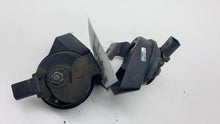 2011-2012 Porsche Cayenne PAIR Low & High Pitch Note Tone Horn Signal Assembly