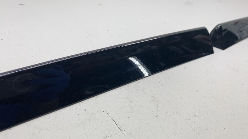 PT00012533 ⭕️ 22-24 Rivian R1T Rear Left & Right C-Pillar Outer Trim PT00012533 / PT0001253