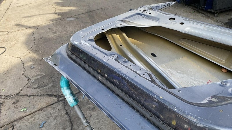 ⭕20-24 Tesla Model Y Front Passenger Side Door Shell Panel Right OEM G