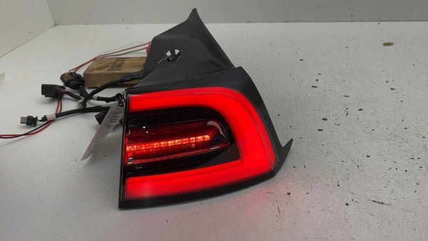 Tail Light Assembly TESLA MODEL 3 Right 22