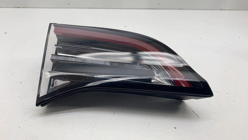 1077401 90 D ⭕ 2017-2023 Model 3 Rear Left Inner Taillight LED Tail Lamp 3-Pin 1077401-90-D