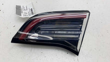 ⭕ 2017-2023 Model 3 Rear Right Inner Taillight LED Tail Lamp 3-Pin 1077402-00-E