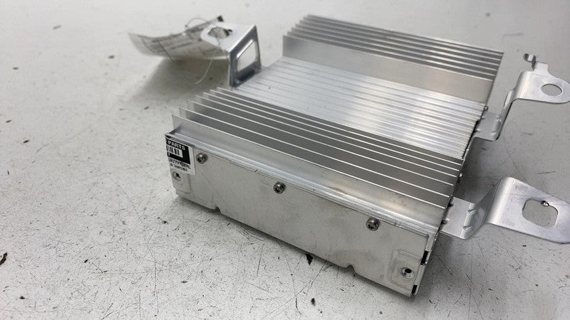 150715201B ⭕ 2020-2024 Tesla Model Y MY Radio Audio Sound System AMP Amplifier 1507152-01-B