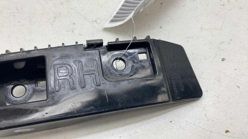 ⭕ 17-23 Model 3 Rear Right Bumper Taillamp Taillight Mount Bracket 108