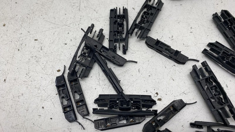 ⭕ 2017-2023 BMW 540i SET Roof Bar Mounting Clip Molding Fastener OEM 7