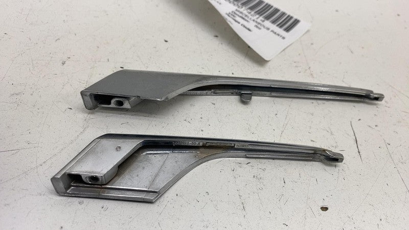 104960900E ⭕16-20 Model X Front Left Fog Light Eyelet Chrome Trim 1049609-00-E/1049611-00-E