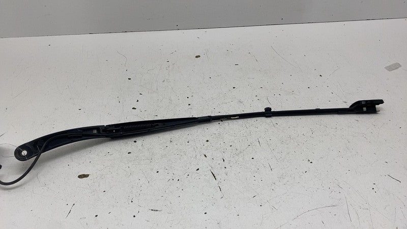 ⭕ 2022 Rivian EDV-700 Front Driver Side Windshield Wiper Arm Left OEM 