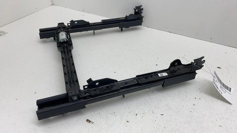 ⭕ 17-23 Model 3 M3 Front 1st Row Seat Adjuster Motor w/ Rail Track 111