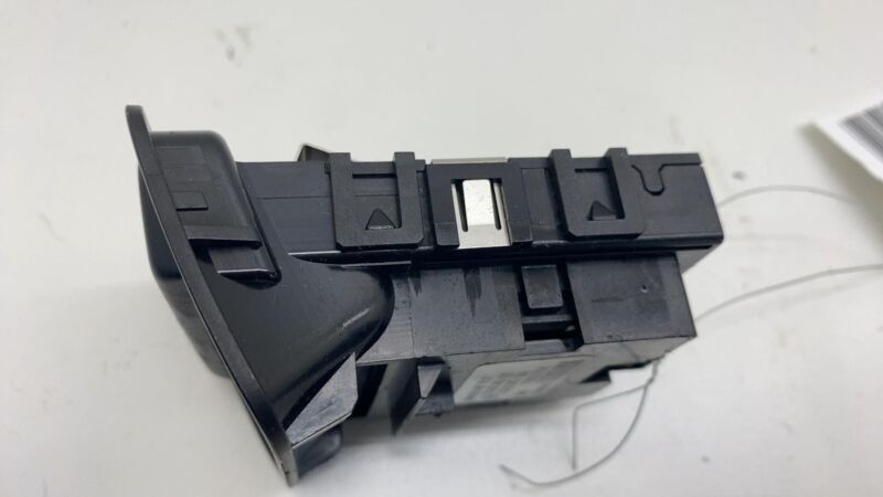 A2469050451 2012-2019 Mercedes-Benz GLE350 Electric Parking Brake Control Switch Button OEM