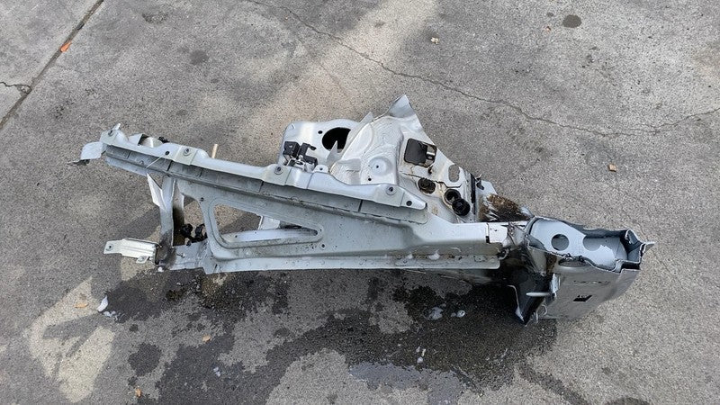 2011-2014 Porsche Cayenne Front Driver Side Structural Apron Cutout Left LH