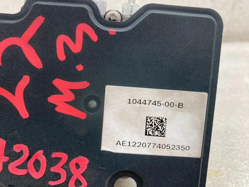 1044745 00 B ⭕17-23 Tesla Model 3 M3 Anti-Lock Brake System ABS Pump Module Unit 1044745-00-B