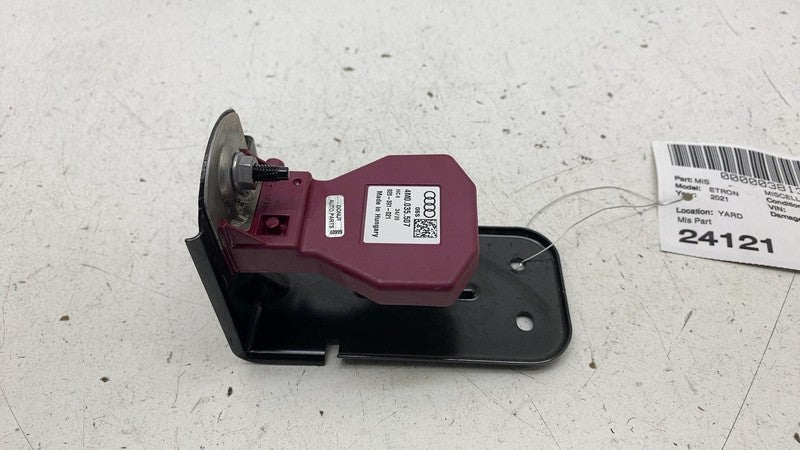 ⭕ 19-23 E-Tron Rear Left or Right Telephone Antenna Module & Bracket 4