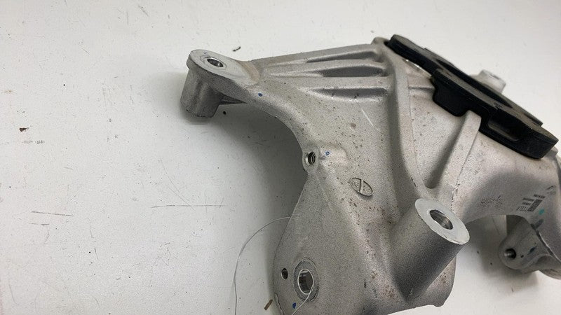 134439600A ⭕24-25 Tesla Model 3 Front Right Strut Upper Support Bracket Holder 1344396-00-A