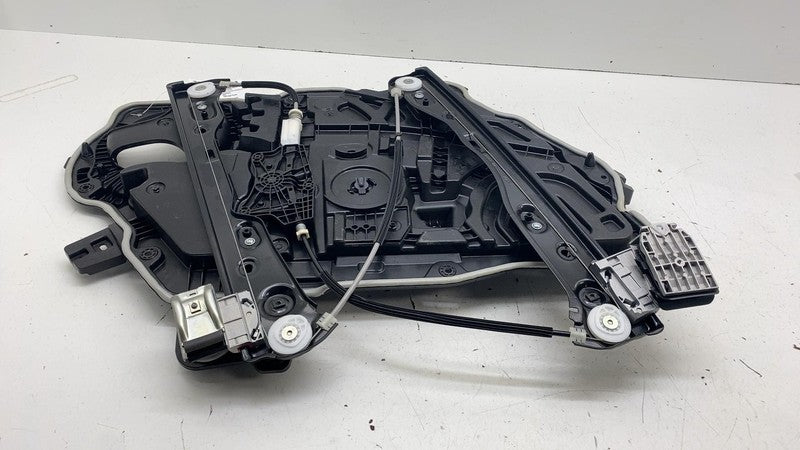 ⭕20-24 Model Y Front Right Door Window Regulator & Motor w/ Carrier 14