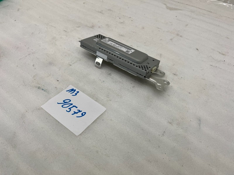 1079749-00-D ⭕ 17-23 Model 3 Harman Becker HB Z502 Radio Receiver Control Module 1079749-00-D