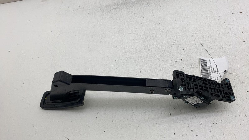 PT00002543F ⭕2022 2023 2024 Rivian R1T Accelerator Gas Pedal Assembly w/ Sensor PT00002543-F