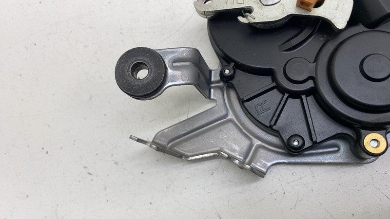 ⭕ 2023-2025 Toyota Prius Rear Passenger Side Door Lock Actuatror Latch