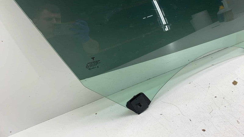 ⭕ 2021-2023 Tesla Model 3 Front Passenger Door Window Glass Right (Dou