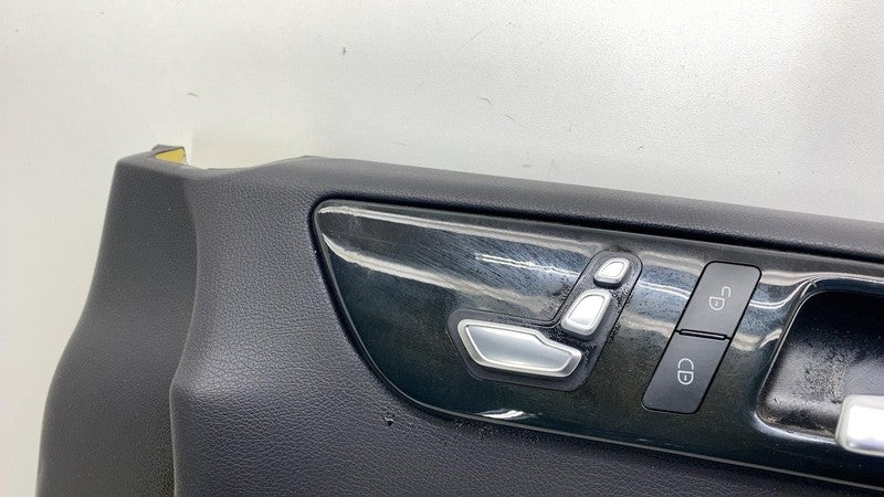 2016-2019 Mercedes-Benz GLE350 Front Passenger Side Door Panel Trim Cover Right