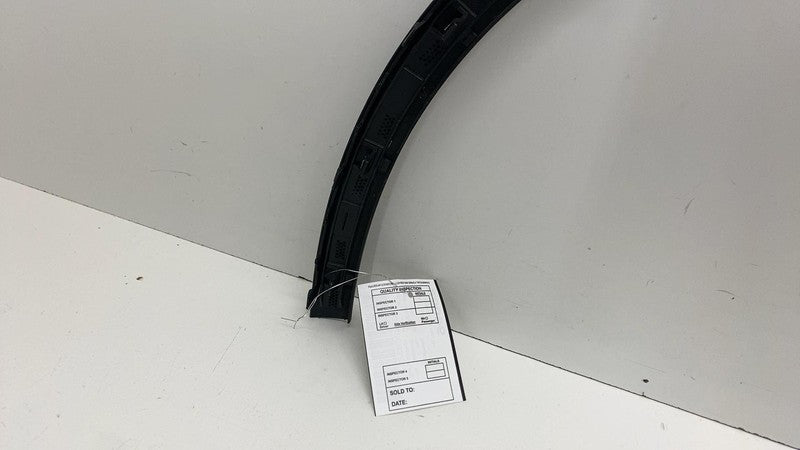 31672602 ⭕ 2021-2024 Polestar 2 Front Right Wheel Arch Fender Flare Molding RH 31672602