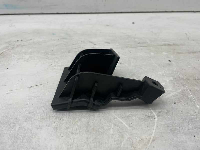 155537600B ⭕ 20-24 Model Y Driver Side Rocker Panel Bracket Clip Support Left 1555376-00-B