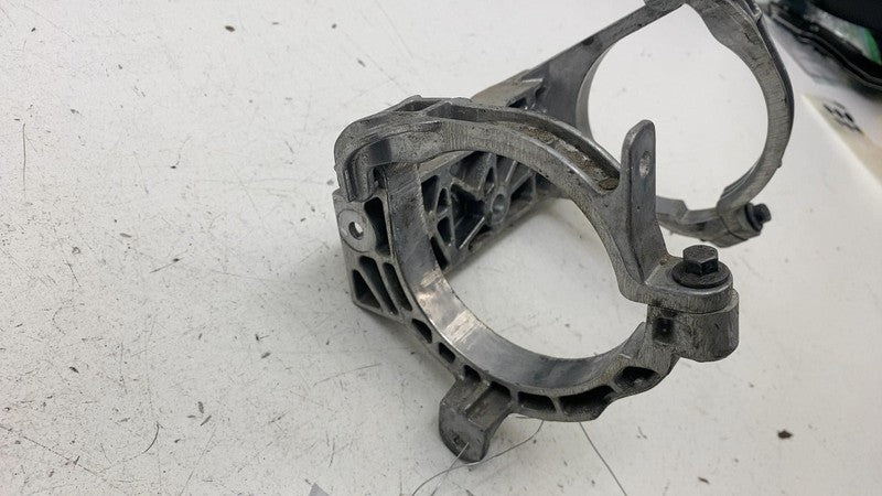 ⭕ 2021-2023 Polestar 2 Coolant Water Pump Holder Support Bracket Mount