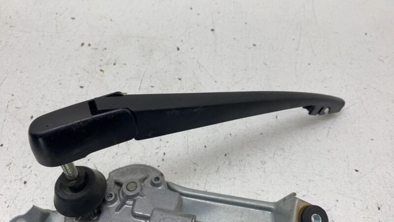 2019-2021 Subaru Forester Rear Tailgate Liftgate Window Wiper Arm Motor Assembly