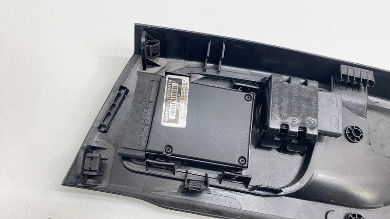 ⭕2017-2020 Maserati Ghibli Front Right Seat Switch Trim Cover Panel L0