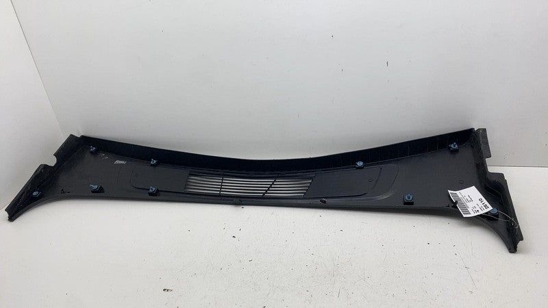 ⭕ 2022-2025 Rivian R1S Underhood Rearward Closeout Trim Cover Panel PT