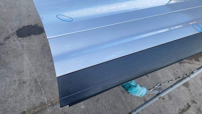 2011-2018 Porsche Cayenne Front Passenger Door Shell Panel Right RH Silver LX7W