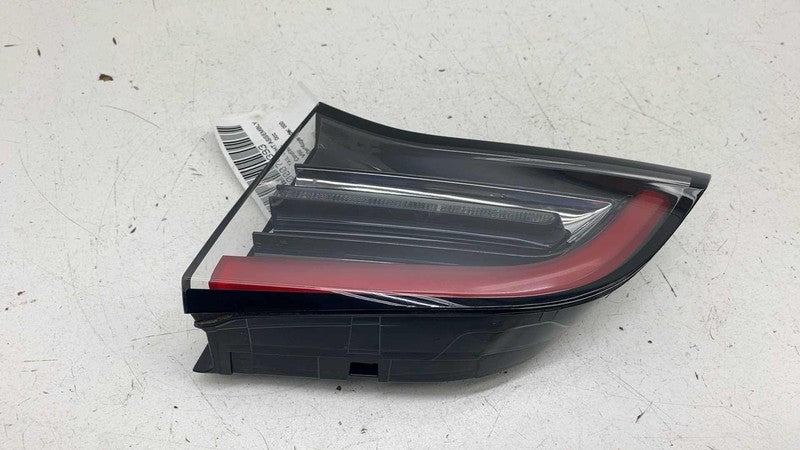 1502089-00-B ⭕ 2020-2024 Model Y Rear Right Inner Taillight LED Tail Lamp 4-Pin 1502089-00-B