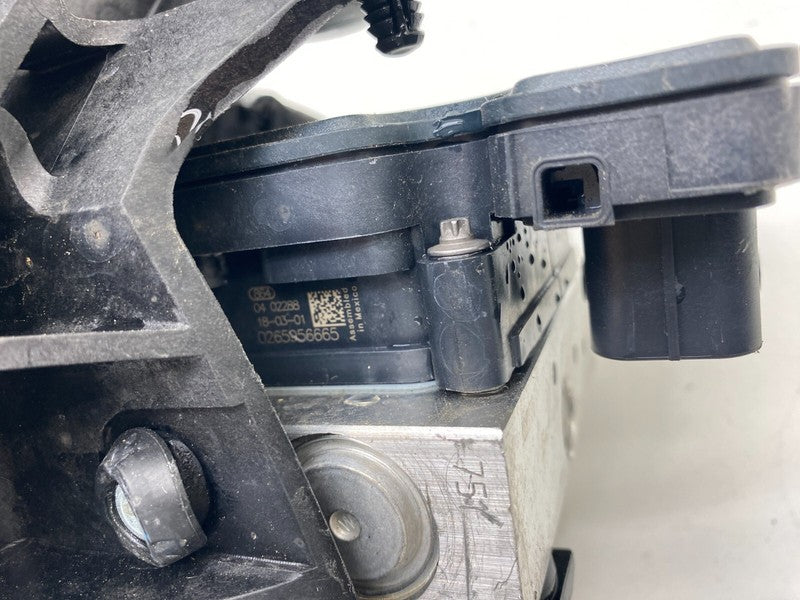 1044745 00 B ⭕ 20-23 Tesla Model Y Anti-Lock ABS Brake System Pump Unit Module 1044745-00-B