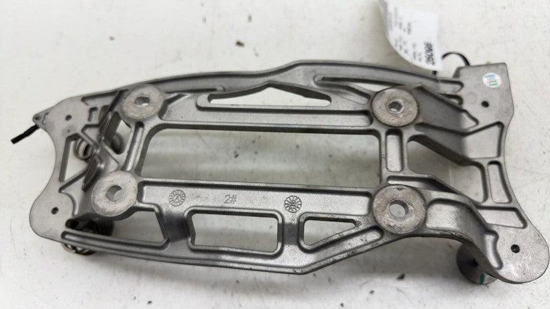 32352687 ⭕ 21-23 Polestar 2 Air Conditioning A/C Compressor Pump Mount Bracket 32352687