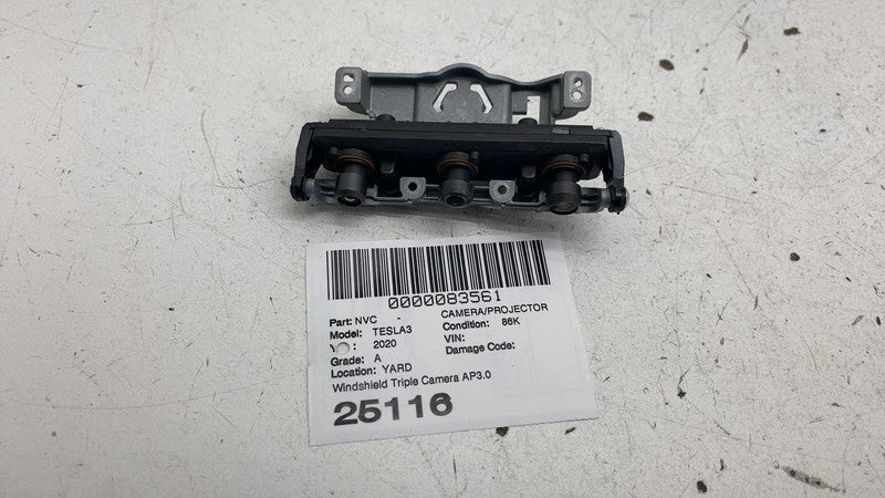 Camera/projector TESLA MODEL 3 20