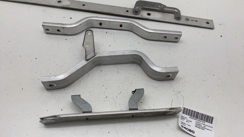 A2506190025 ⭕ 2017-2023 Mercedes-Benz C300 Front & Rear Outer Floor Pan Support A2506107001