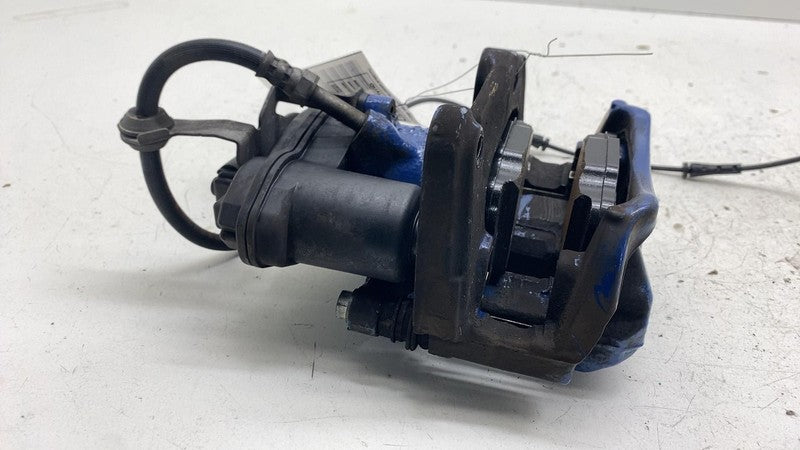 ⭕ 2017 BMW 540i Rear Passenger Caliper w/ Brake Hose Line Right RH Blu