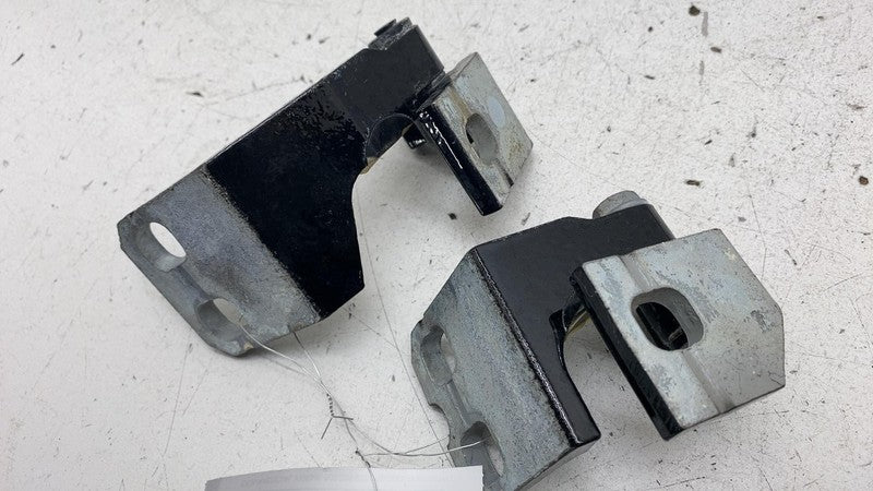A048903 ⭕2017-2020 Maserati Levante Rear Driver Side Upper & Lower Door Hinge Black Left