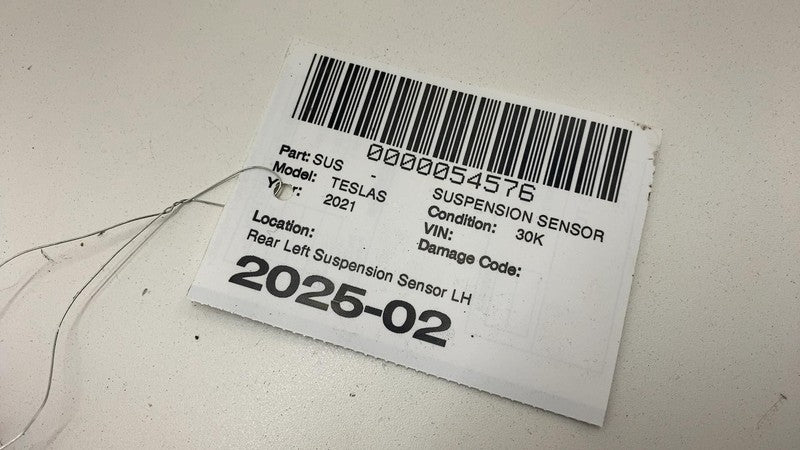 142097400B 2021-2024 Tesla Model S X Rear Driver Side Air Suspension Height Sensor Left OEM