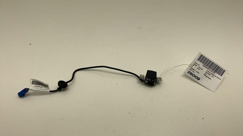 100677300D 2012 2013 2014 2015 Tesla Model S Rear View Backup Camera w/ Cable Wire Assembly