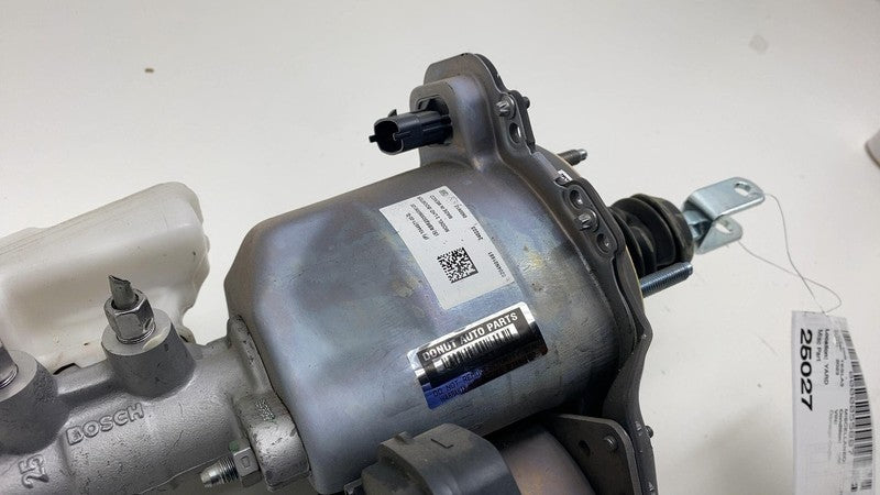 104467100G 2017-2023 Tesla Model 3 iBooster Power Brake Booster Master Cylinder Reservoir
