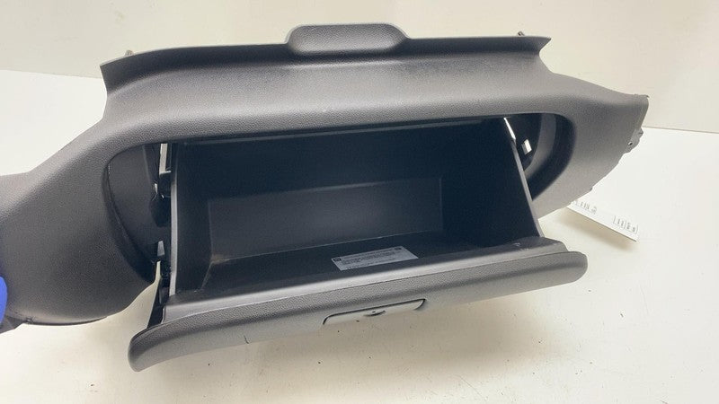 ⭕ 2025 Chevrolet Silverado 1500 Dash Right Lower Glove Box Compartment
