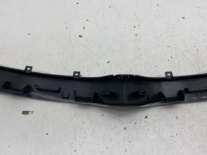 1611012 00 C ⭕ 21-25 Tesla Model S Front Bumper Upper Grille Trim V-Bar Insert 1611012-00-C