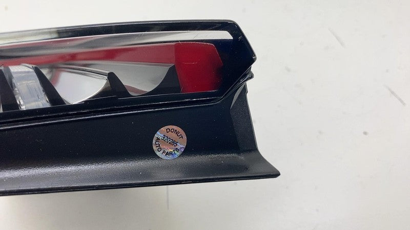 ⭕ 2017-2023 Model 3 Rear Right Inner Taillight LED Tail Lamp 3-Pin 107