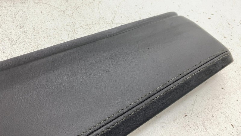 PT00000875 ⭕ 22-24 R1T Front Left & Right Upper Center Console Trim PT00000875 / PT00000850